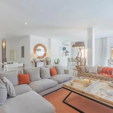 Luxury Kaya Villa *
