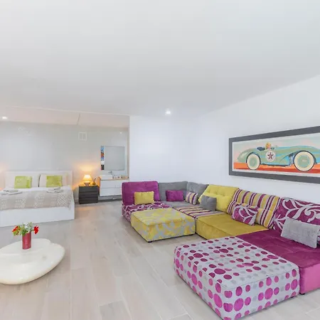 Luxury Kaya *